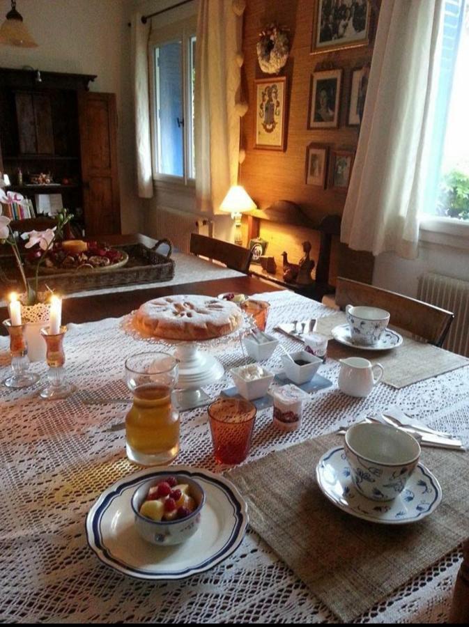 Le Cerisier Bed & Breakfast Mareil-Marly Exterior photo
